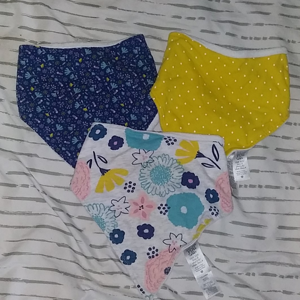 Set of 3 bibs